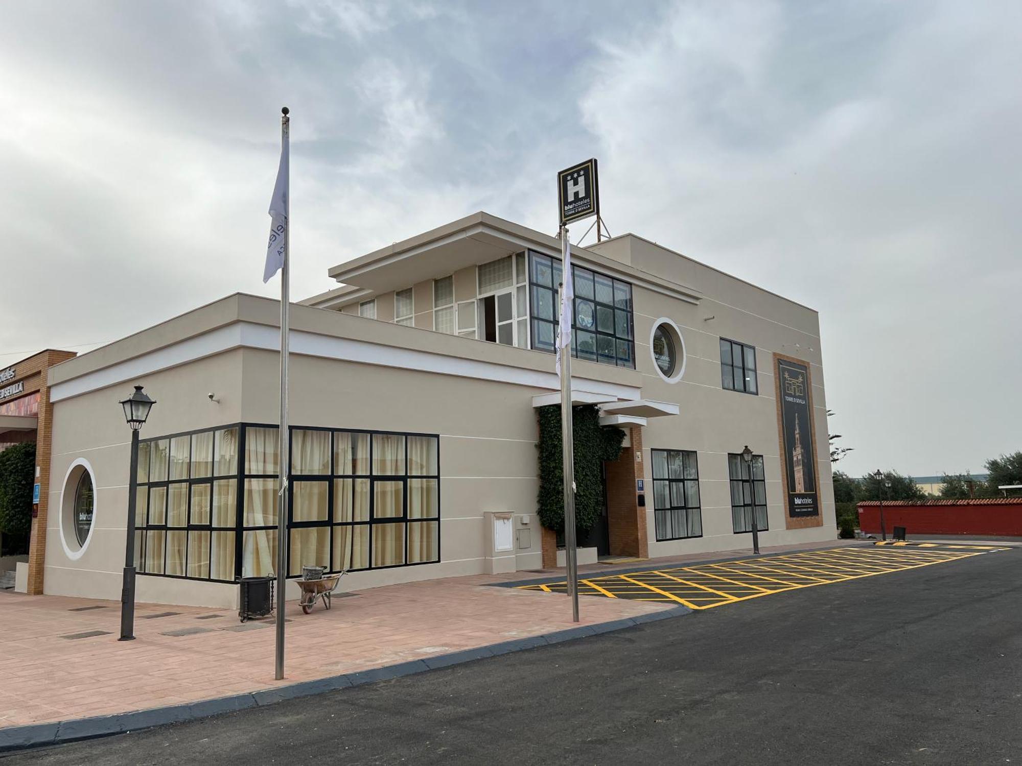 Hospedium Hotel Blu Torre De Sevilla Torre de la Reina Εξωτερικό φωτογραφία