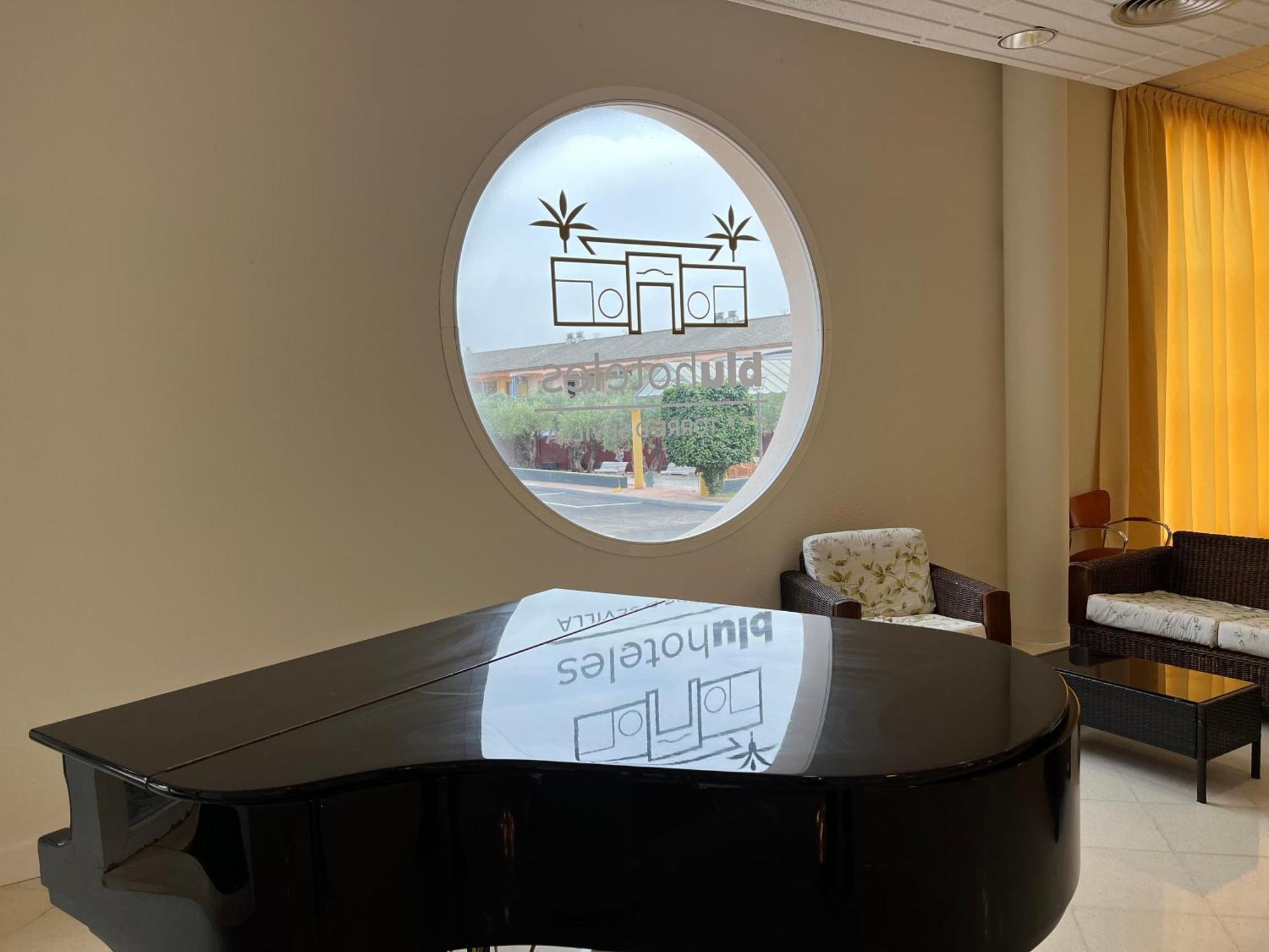 Hospedium Hotel Blu Torre De Sevilla Torre de la Reina Εξωτερικό φωτογραφία