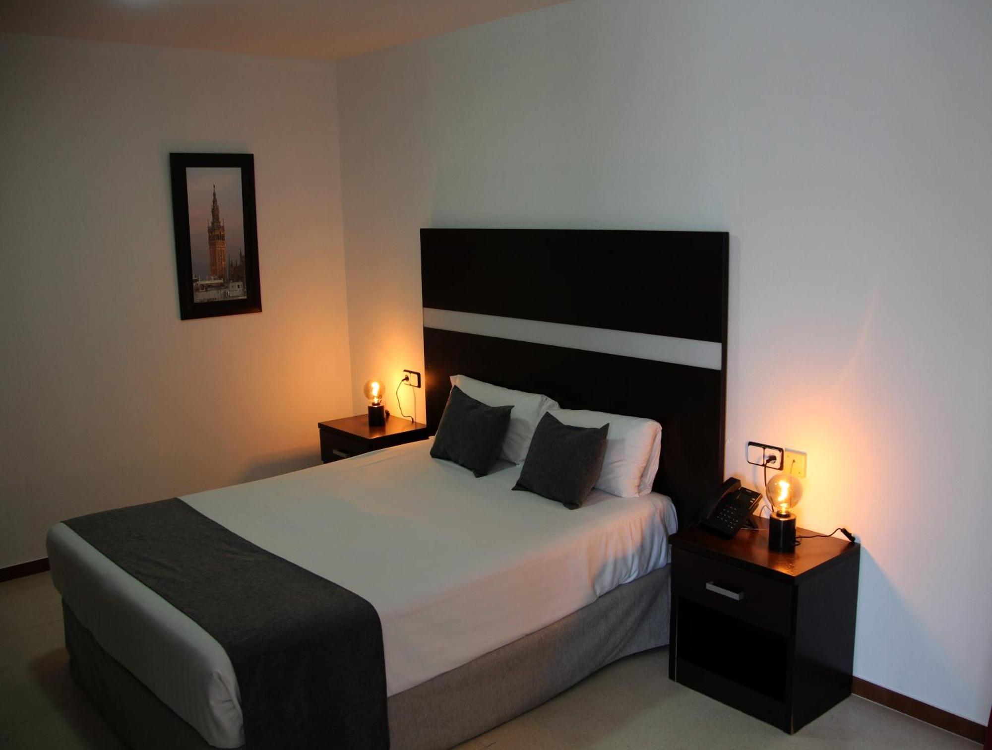 Hospedium Hotel Blu Torre De Sevilla Torre de la Reina Εξωτερικό φωτογραφία