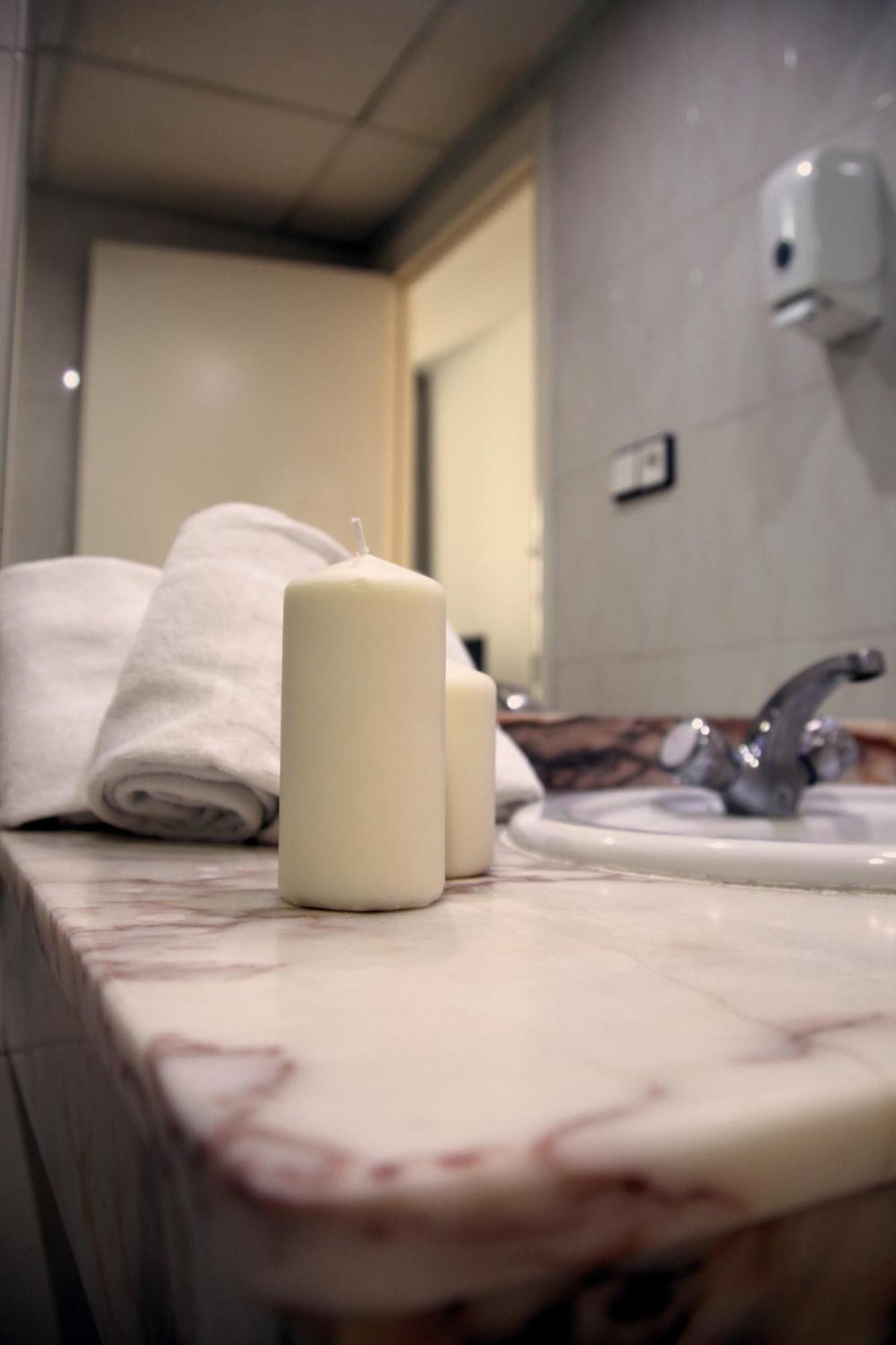 Hospedium Hotel Blu Torre De Sevilla Torre de la Reina Εξωτερικό φωτογραφία